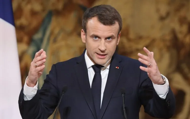 France Without a Government as the Left Pushes for Power