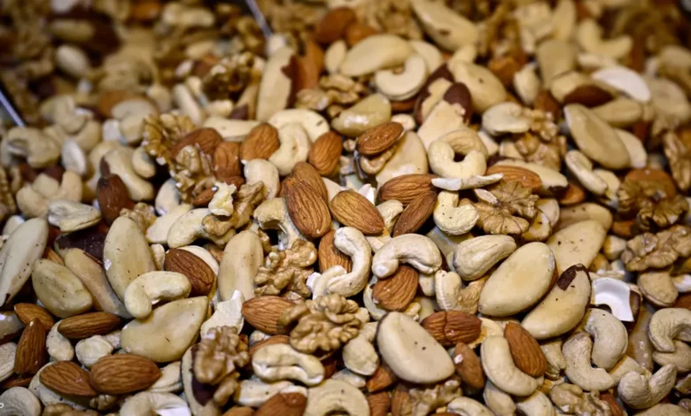 The Best Nuts for Weight Loss: Expert Recommendations