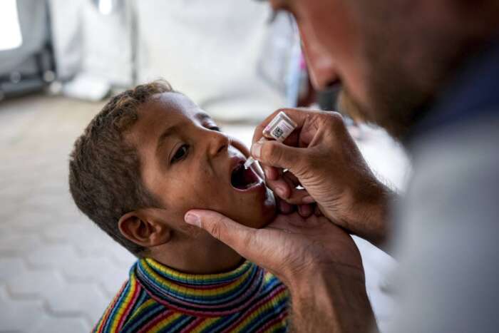 Palestinians Rush to Vaccinate Their Children Against Polio