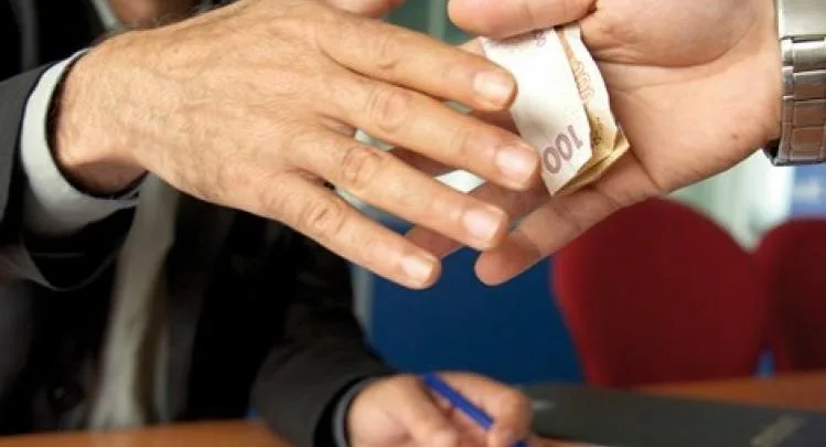 Study: Moroccans Support Digitalization of Administration to Combat Corruption